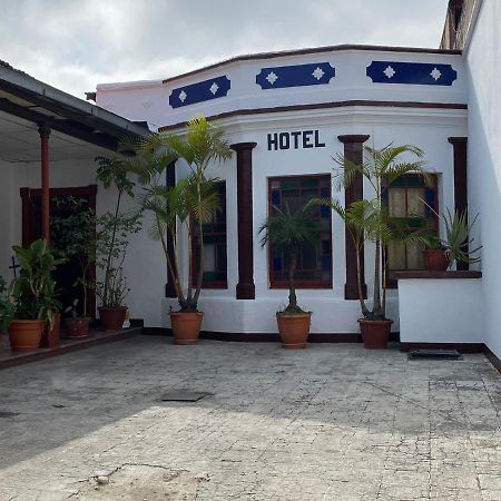Hotel Malybu Gwatemala Zewnętrze zdjęcie